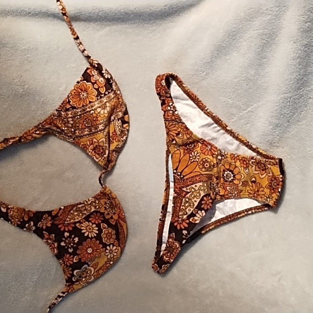 Jax Bikini 👙.    New